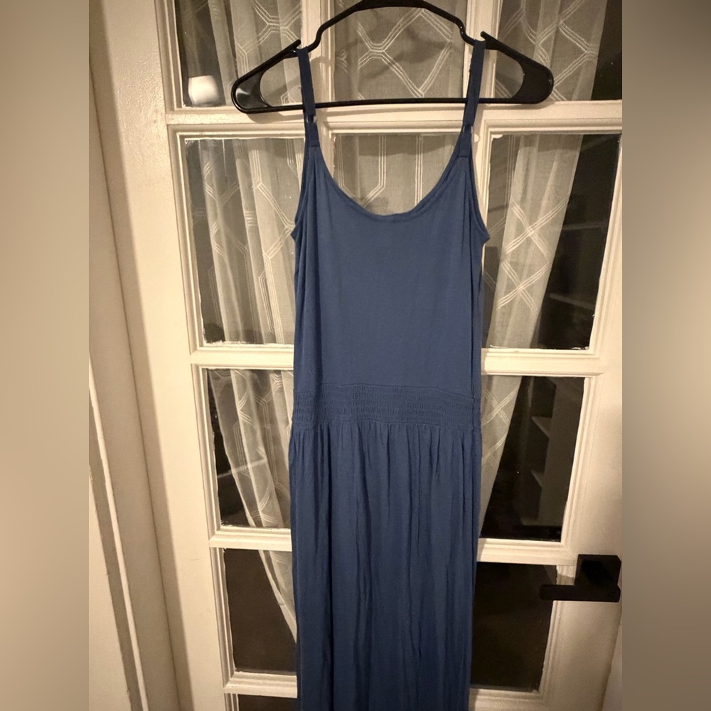 Old navy’s Women’s Blue Sleeveless Maxi Dress